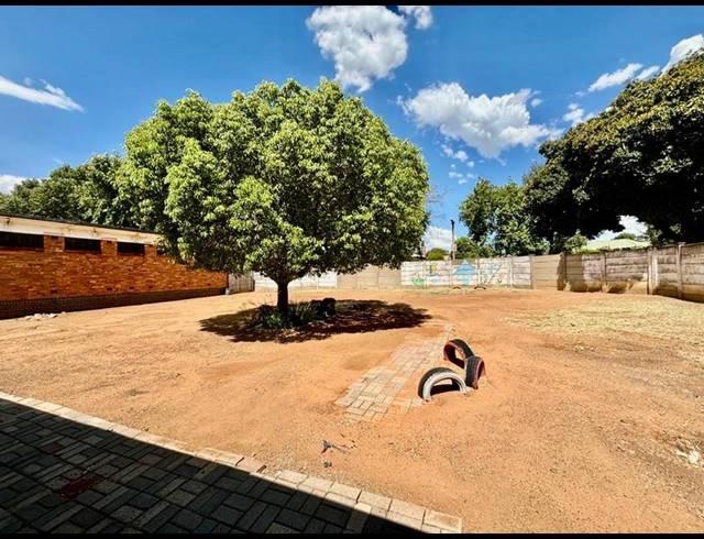 3 BEDROOM HOUSE FOR SALE IN VANDERBIJLPARK CW 5